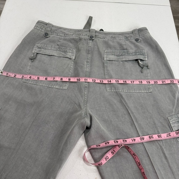 Sundance Evenfall Cargo Pants Drawstring Zippers Tencel Lt Grey Women’s Size 12P - Picture 10 of 16